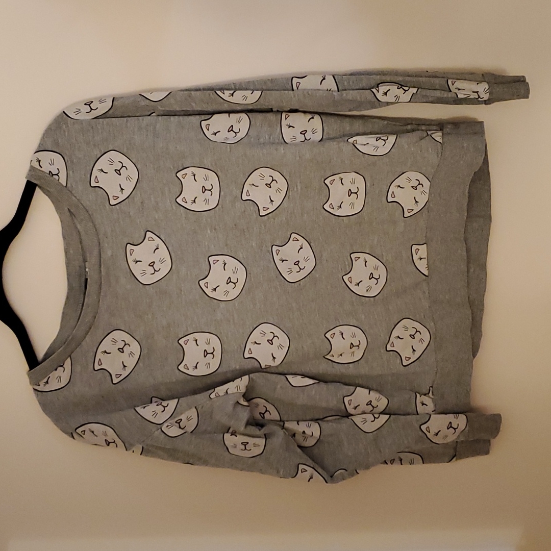 Cat Pullover